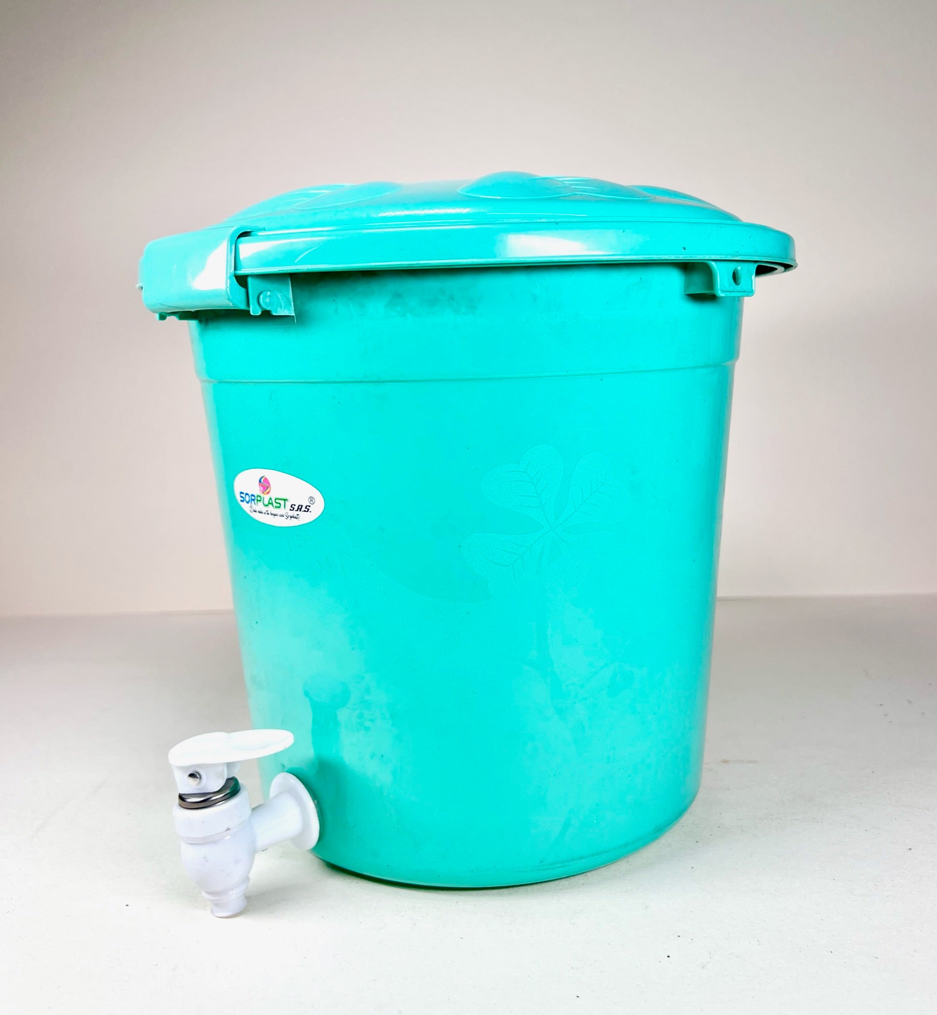 HIELERA PLUS CON GRIFO